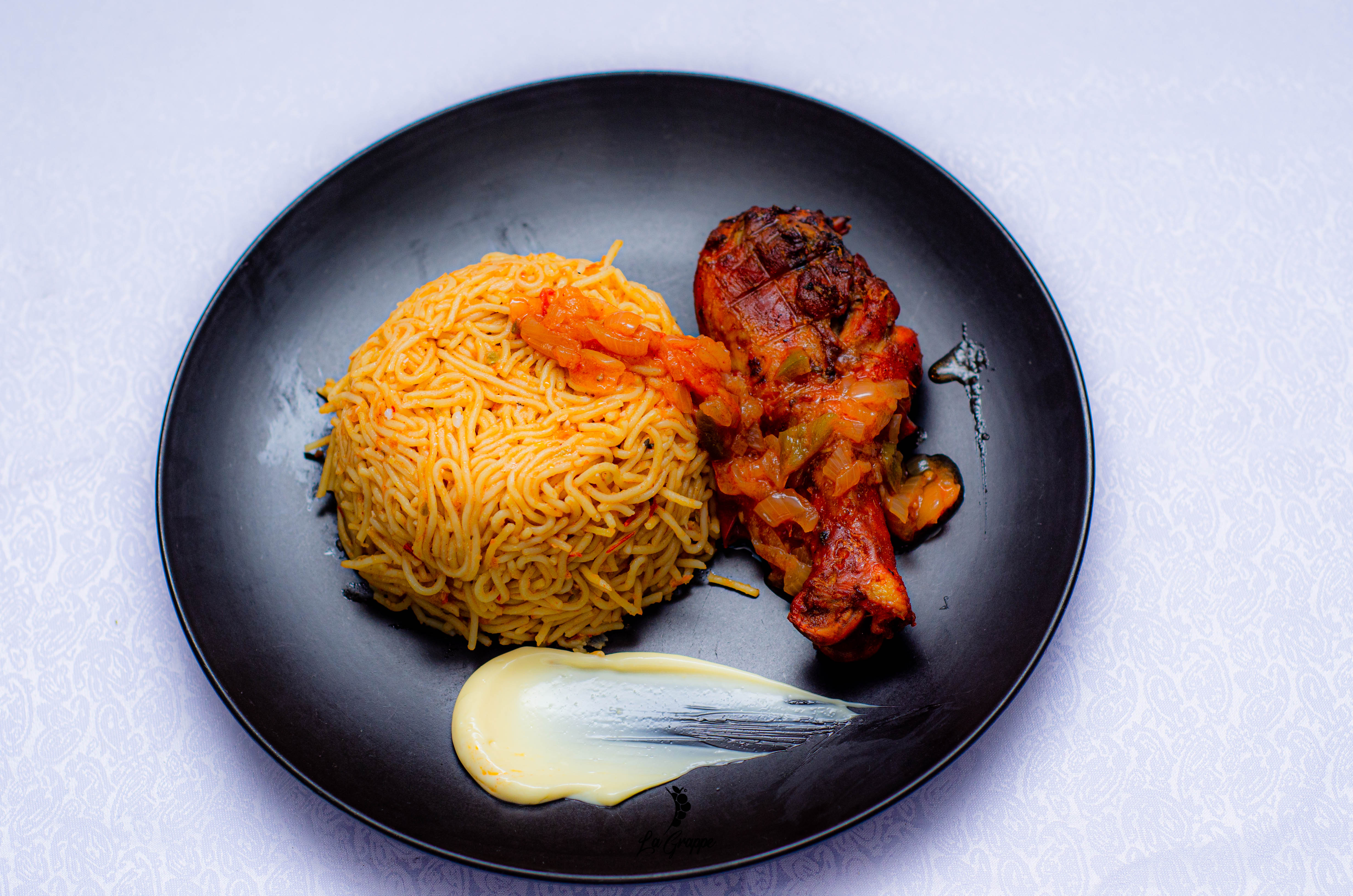 Pilon de Poulet Braiser et Spagetti